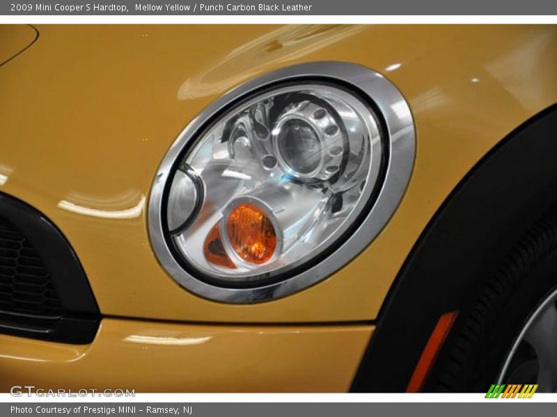 Mellow Yellow / Punch Carbon Black Leather 2009 Mini Cooper S Hardtop