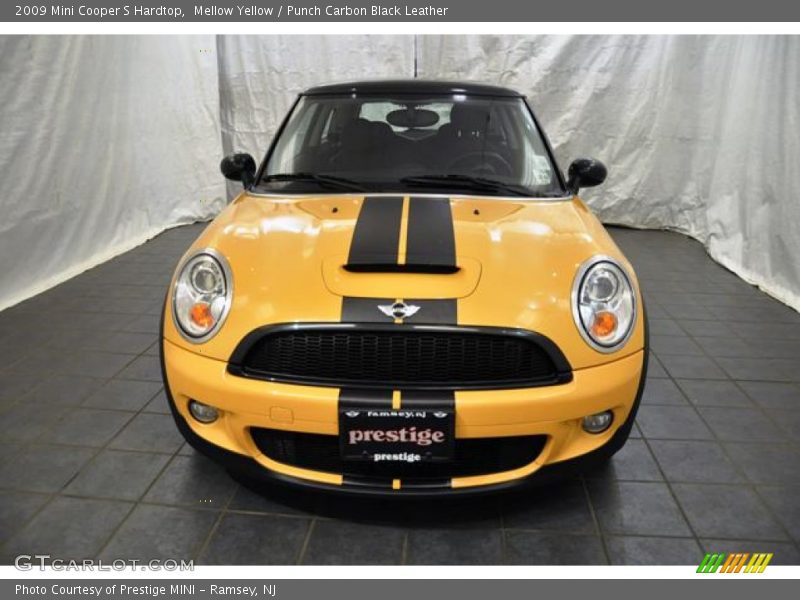 Mellow Yellow / Punch Carbon Black Leather 2009 Mini Cooper S Hardtop