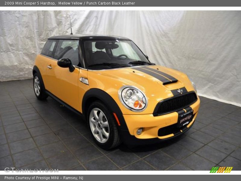 Mellow Yellow / Punch Carbon Black Leather 2009 Mini Cooper S Hardtop