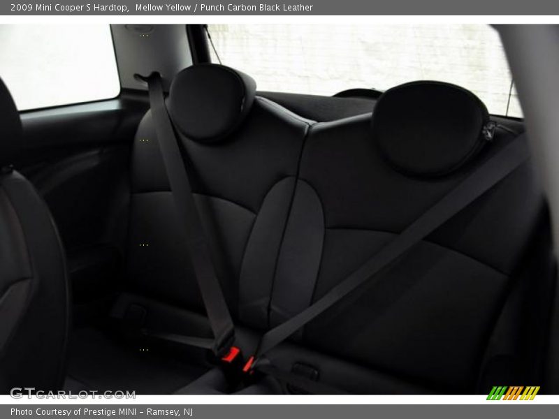 Mellow Yellow / Punch Carbon Black Leather 2009 Mini Cooper S Hardtop
