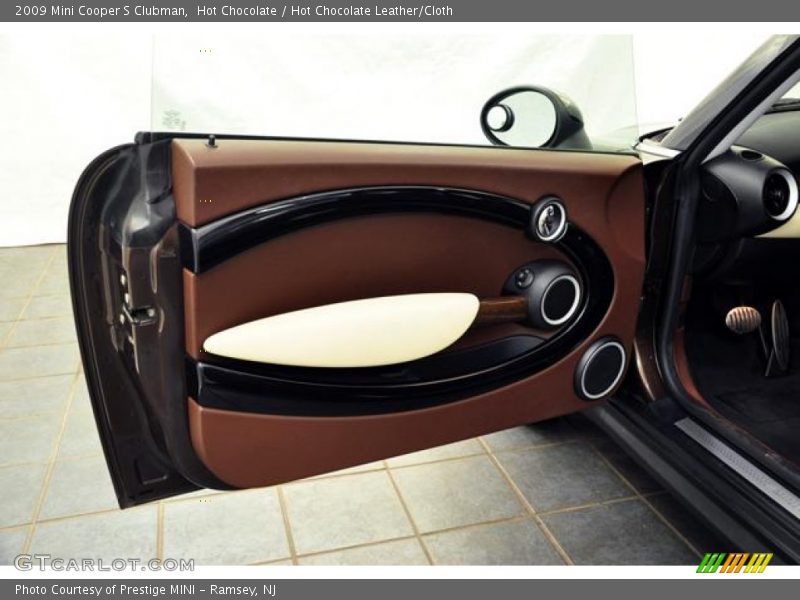 Hot Chocolate / Hot Chocolate Leather/Cloth 2009 Mini Cooper S Clubman