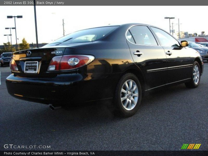 Black Onyx / Ivory 2002 Lexus ES 300