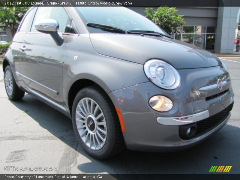 Front 3/4 View of 2012 500 Lounge