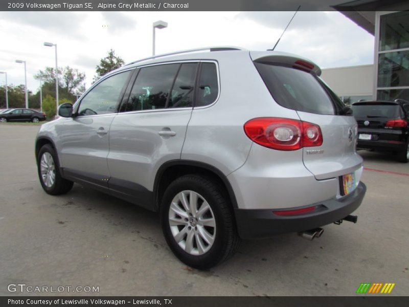 Alpine Grey Metallic / Charcoal 2009 Volkswagen Tiguan SE