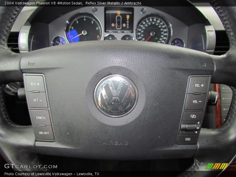 Steering wheel controls - 2004 Volkswagen Phaeton V8 4Motion Sedan