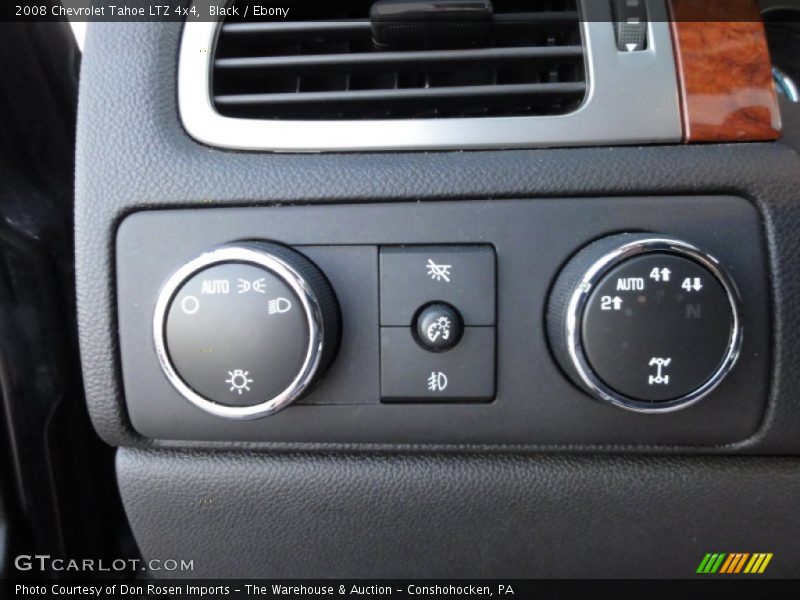 Controls of 2008 Tahoe LTZ 4x4