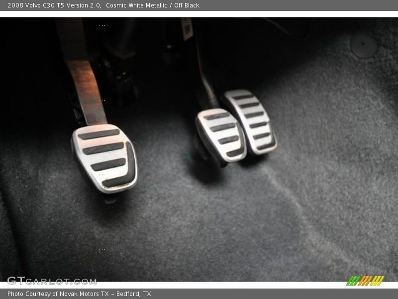 Cosmic White Metallic / Off Black 2008 Volvo C30 T5 Version 2.0