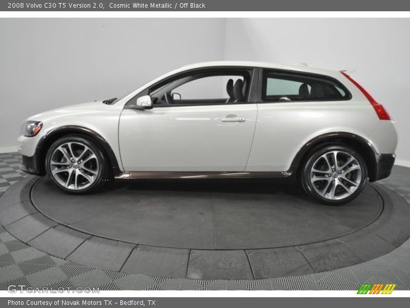Cosmic White Metallic / Off Black 2008 Volvo C30 T5 Version 2.0