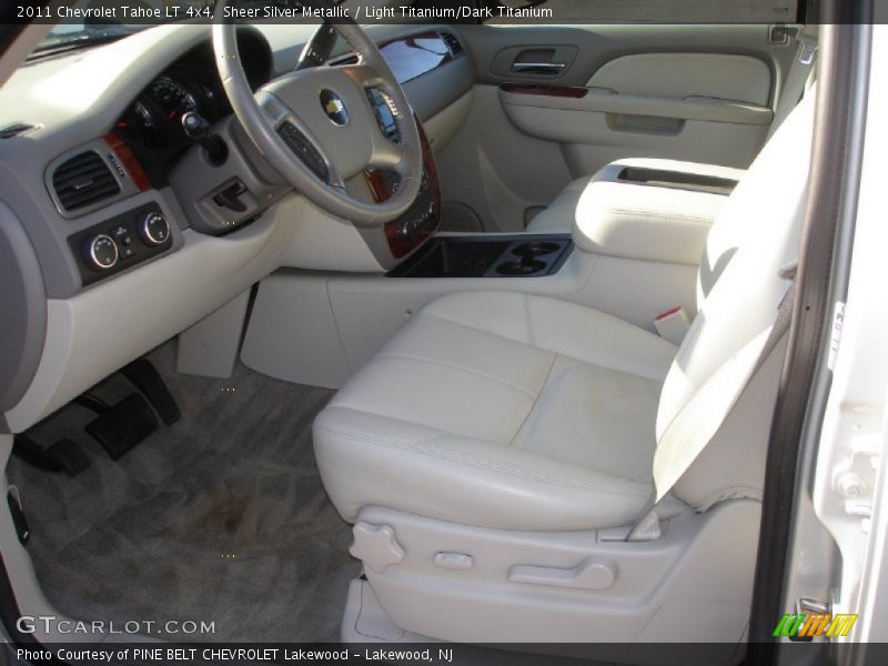Sheer Silver Metallic / Light Titanium/Dark Titanium 2011 Chevrolet Tahoe LT 4x4