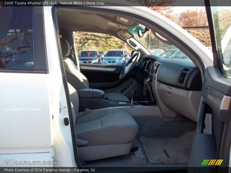 Natural White / Stone Gray 2006 Toyota 4Runner SR5 4x4