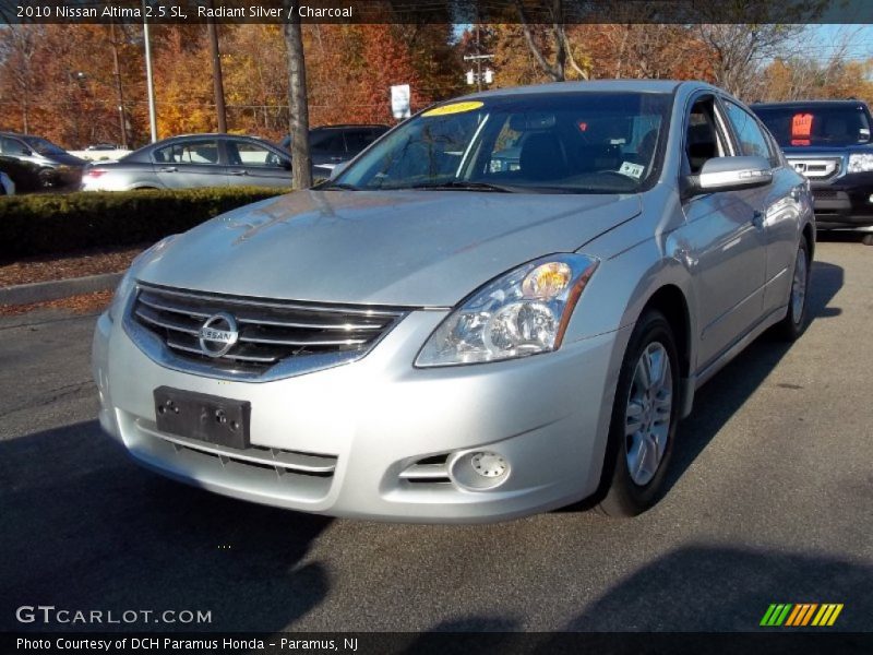 Radiant Silver / Charcoal 2010 Nissan Altima 2.5 SL