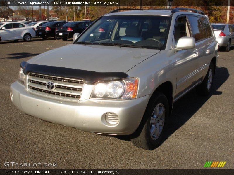 Millennium Silver Metallic / Ivory 2002 Toyota Highlander V6 4WD