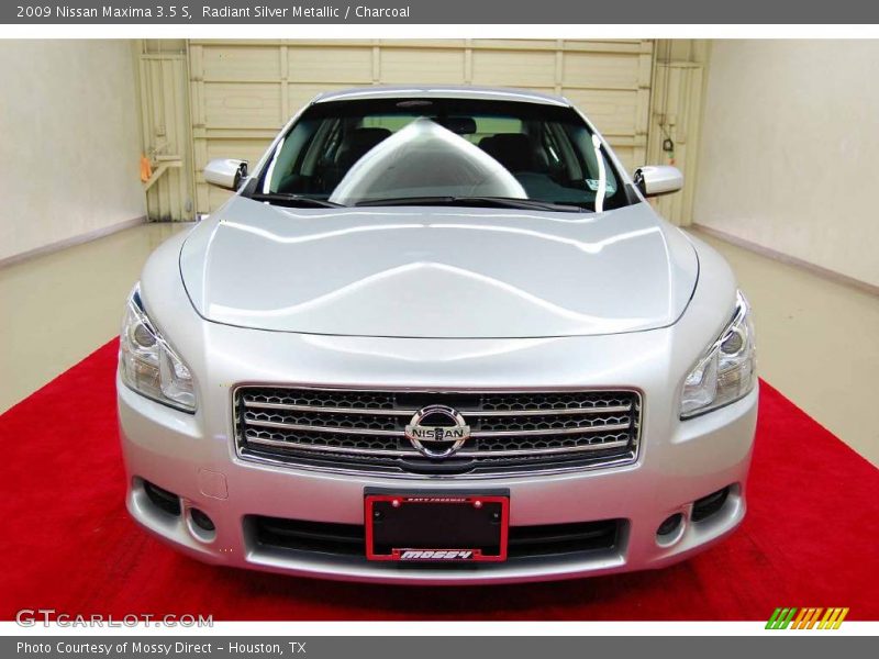 Radiant Silver Metallic / Charcoal 2009 Nissan Maxima 3.5 S