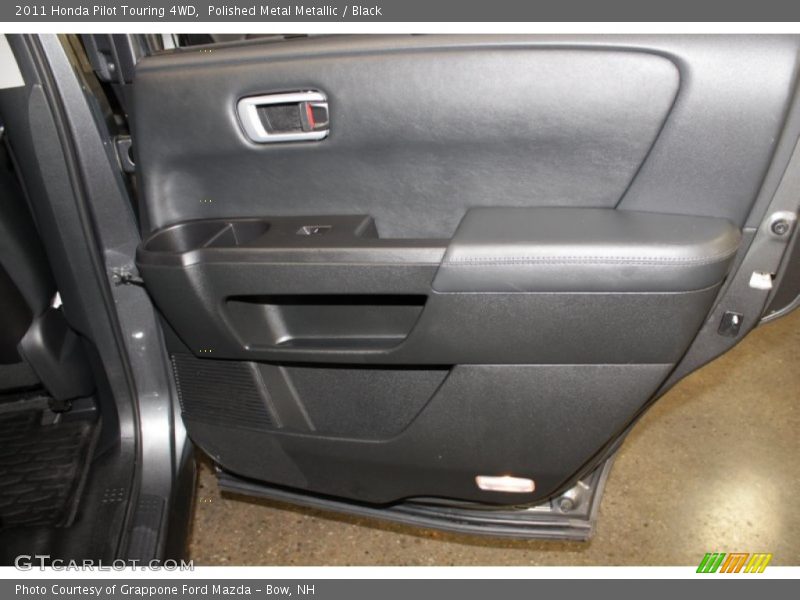 Polished Metal Metallic / Black 2011 Honda Pilot Touring 4WD
