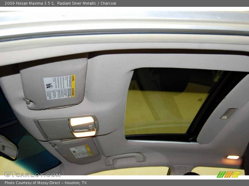 Radiant Silver Metallic / Charcoal 2009 Nissan Maxima 3.5 S