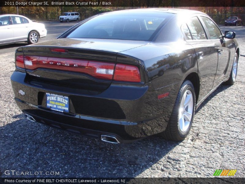Brilliant Black Crystal Pearl / Black 2011 Dodge Charger SE