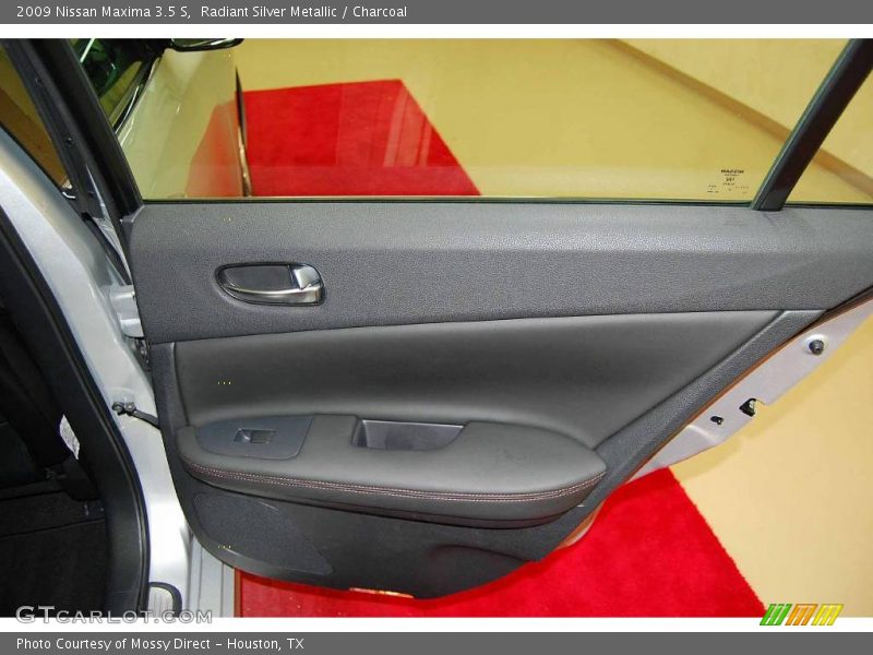 Radiant Silver Metallic / Charcoal 2009 Nissan Maxima 3.5 S