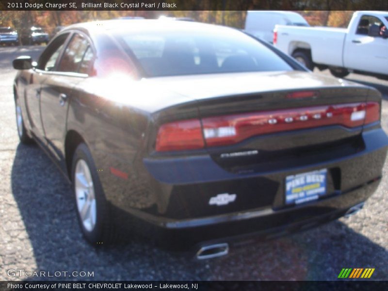 Brilliant Black Crystal Pearl / Black 2011 Dodge Charger SE