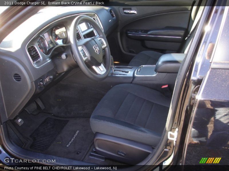 Brilliant Black Crystal Pearl / Black 2011 Dodge Charger SE