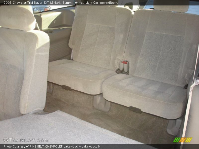 Summit White / Light Cashmere/Ebony 2005 Chevrolet TrailBlazer EXT LS 4x4
