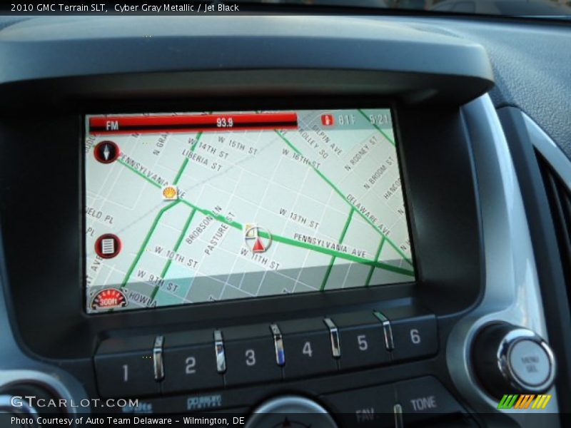 Navigation of 2010 Terrain SLT