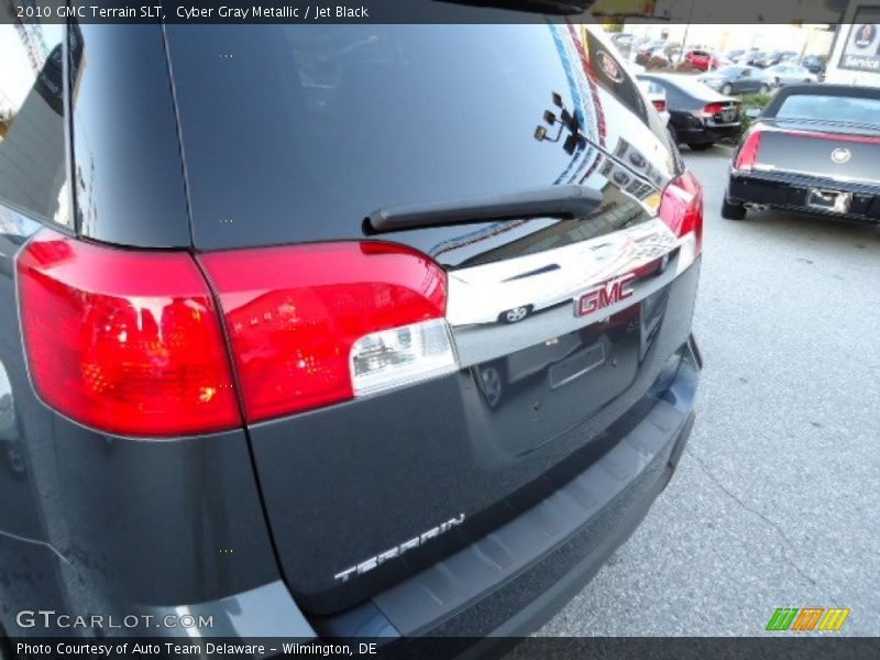 Cyber Gray Metallic / Jet Black 2010 GMC Terrain SLT