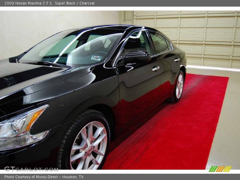 Super Black / Charcoal 2009 Nissan Maxima 3.5 S