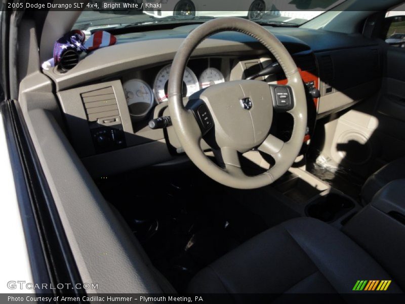 Bright White / Khaki 2005 Dodge Durango SLT 4x4