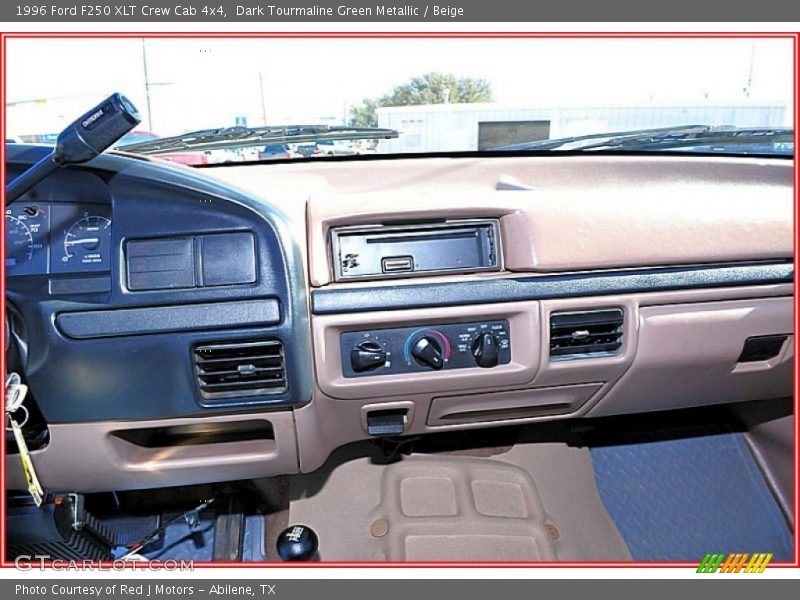 Dark Tourmaline Green Metallic / Beige 1996 Ford F250 XLT Crew Cab 4x4