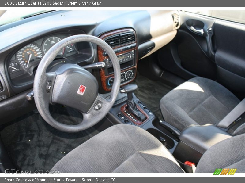 Bright Silver / Gray 2001 Saturn L Series L200 Sedan