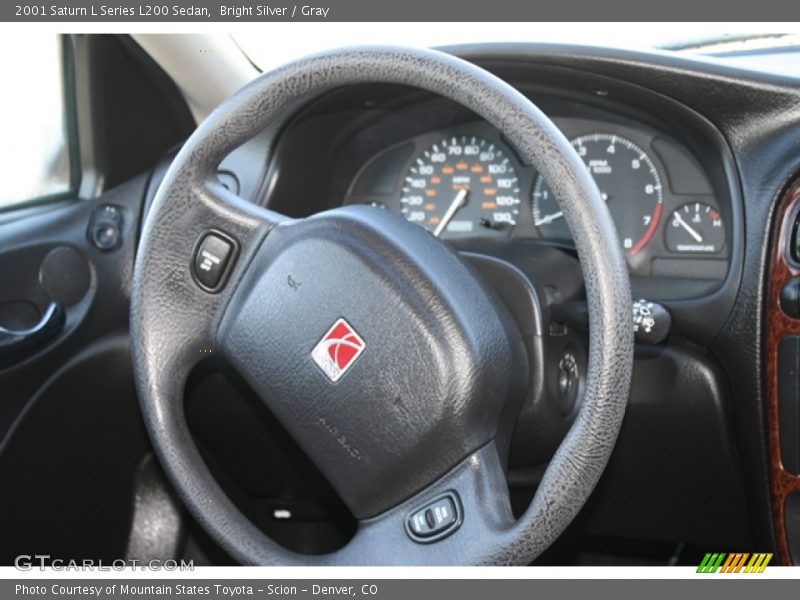 Bright Silver / Gray 2001 Saturn L Series L200 Sedan