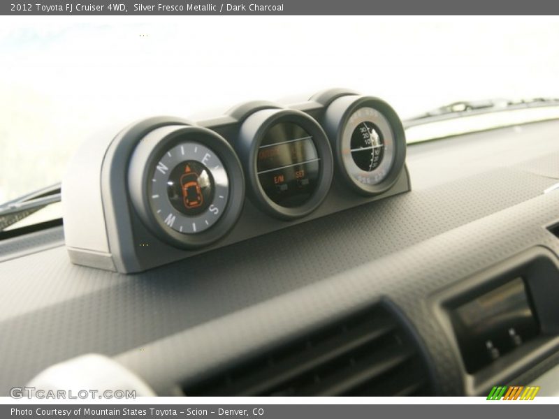 Silver Fresco Metallic / Dark Charcoal 2012 Toyota FJ Cruiser 4WD