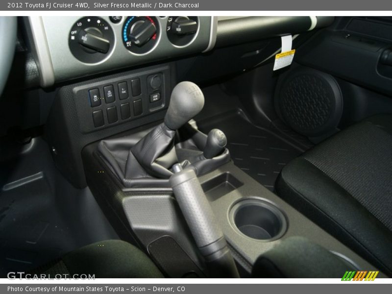 6 speed manual transmission and 4x4 selector - 2012 Toyota FJ Cruiser 4WD