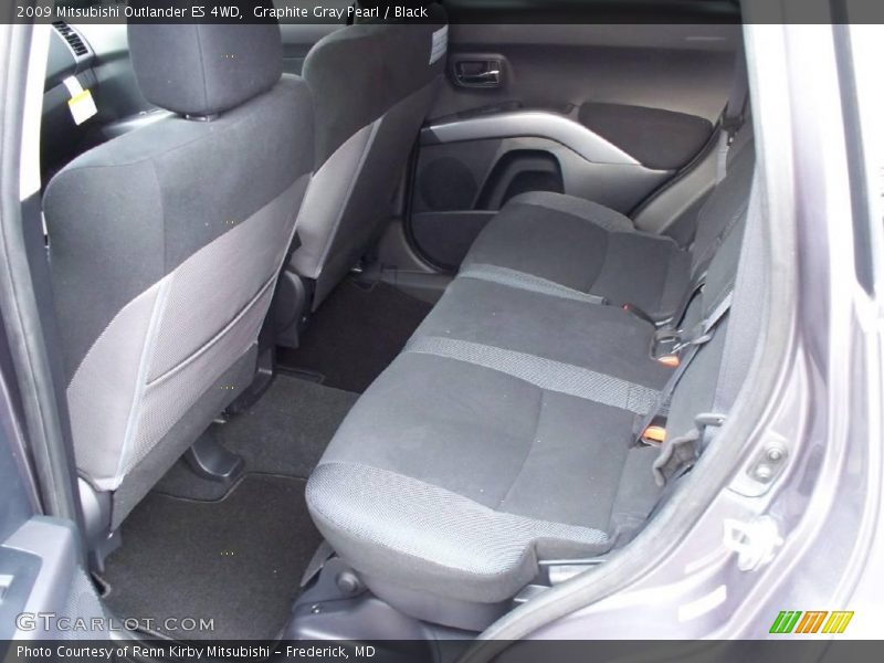 Graphite Gray Pearl / Black 2009 Mitsubishi Outlander ES 4WD