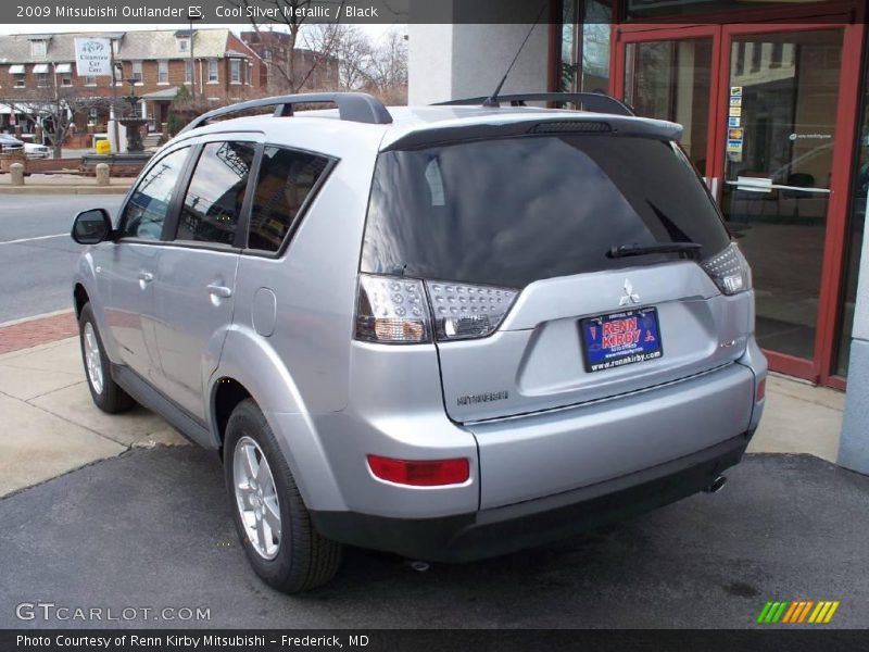 Cool Silver Metallic / Black 2009 Mitsubishi Outlander ES