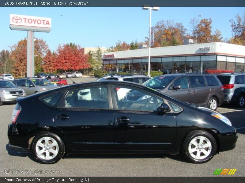Black / Ivory/Brown 2005 Toyota Prius Hybrid