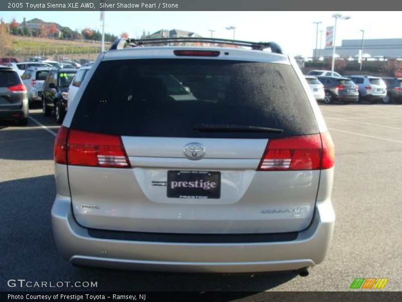 Silver Shadow Pearl / Stone 2005 Toyota Sienna XLE AWD