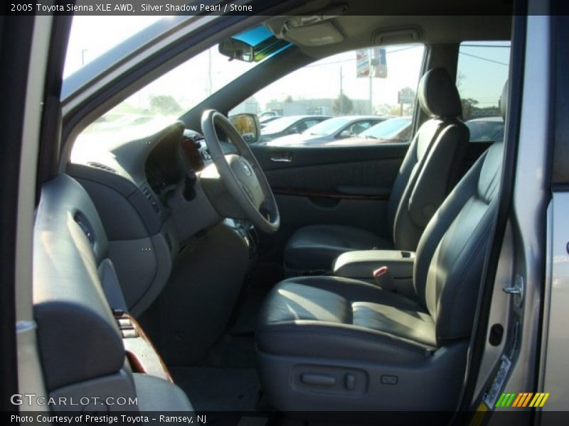 Silver Shadow Pearl / Stone 2005 Toyota Sienna XLE AWD