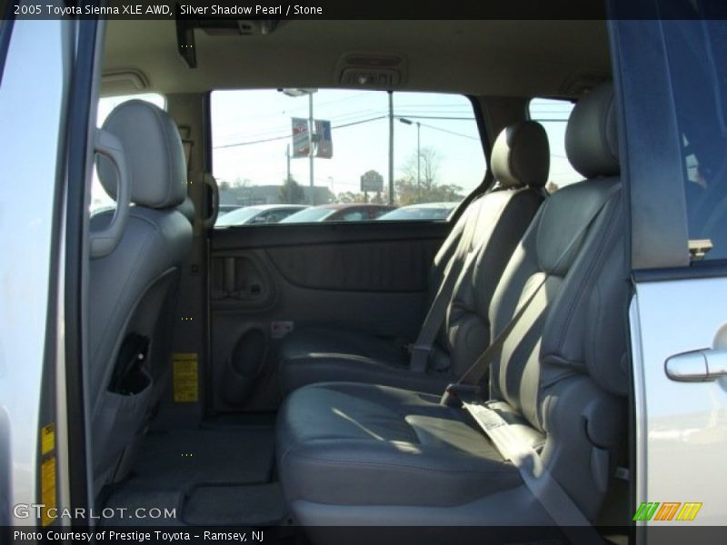 Silver Shadow Pearl / Stone 2005 Toyota Sienna XLE AWD