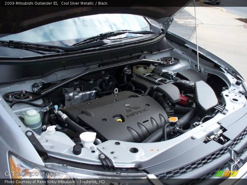Cool Silver Metallic / Black 2009 Mitsubishi Outlander ES