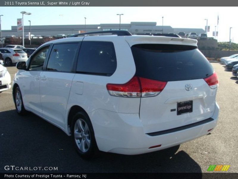 Super White / Light Gray 2011 Toyota Sienna LE