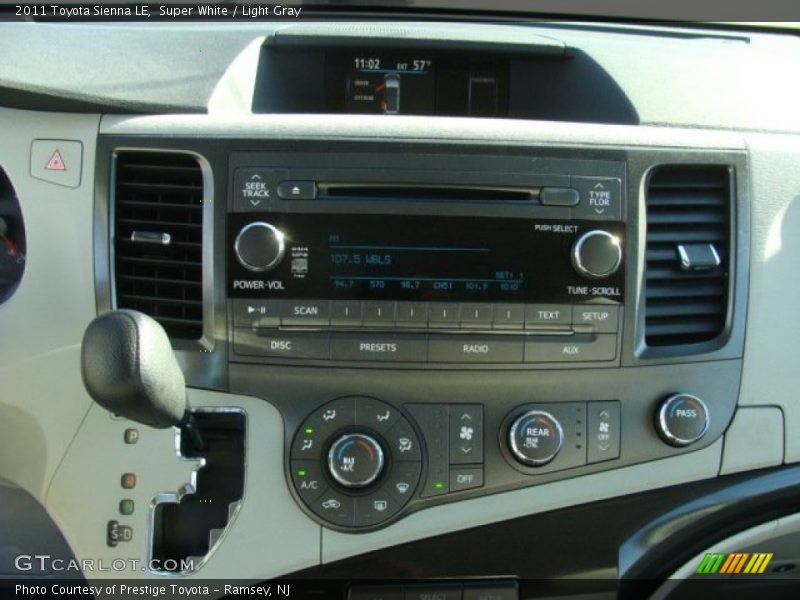 Super White / Light Gray 2011 Toyota Sienna LE