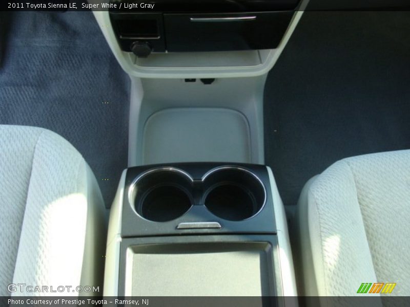 Super White / Light Gray 2011 Toyota Sienna LE