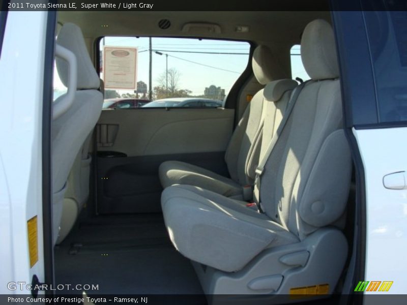 Super White / Light Gray 2011 Toyota Sienna LE