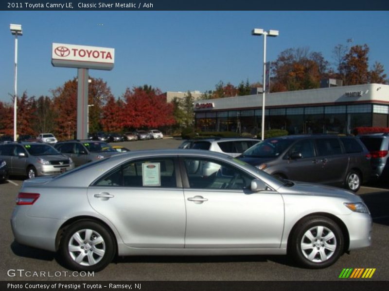 Classic Silver Metallic / Ash 2011 Toyota Camry LE