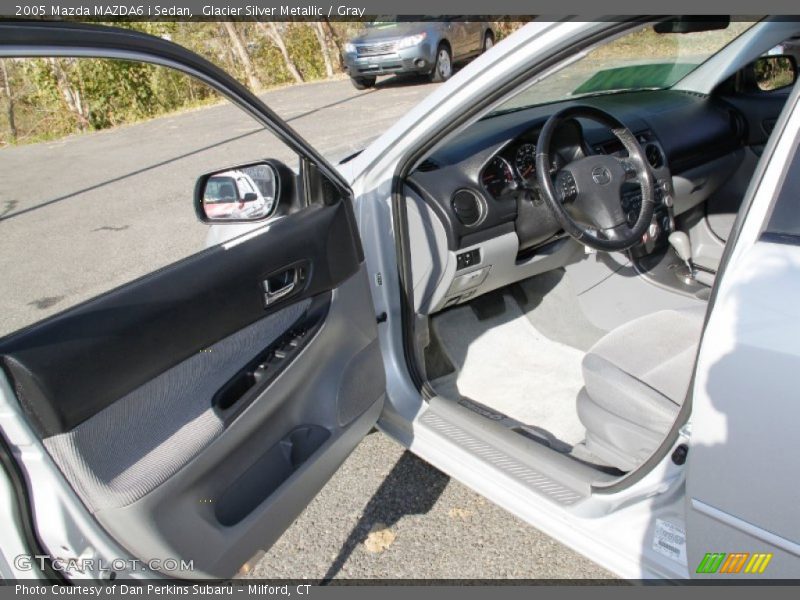 Glacier Silver Metallic / Gray 2005 Mazda MAZDA6 i Sedan