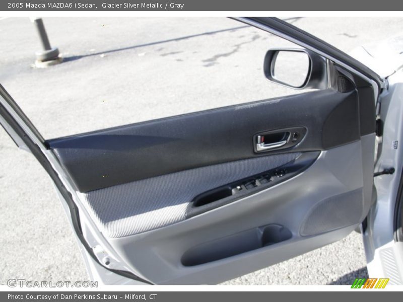 Glacier Silver Metallic / Gray 2005 Mazda MAZDA6 i Sedan