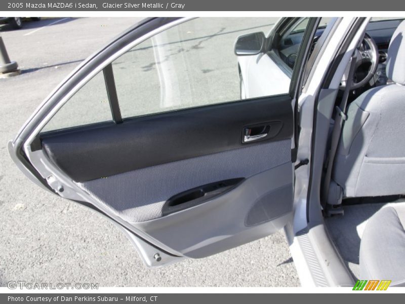 Glacier Silver Metallic / Gray 2005 Mazda MAZDA6 i Sedan