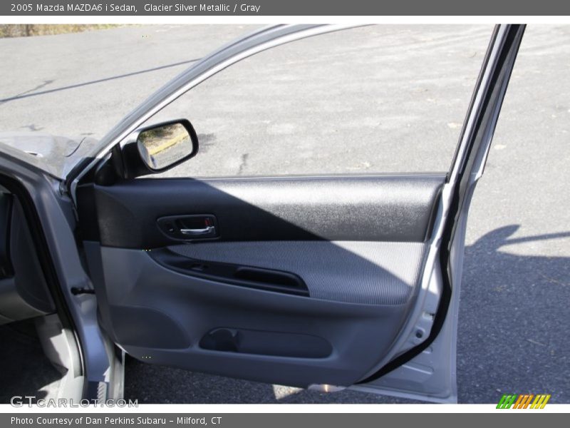 Glacier Silver Metallic / Gray 2005 Mazda MAZDA6 i Sedan