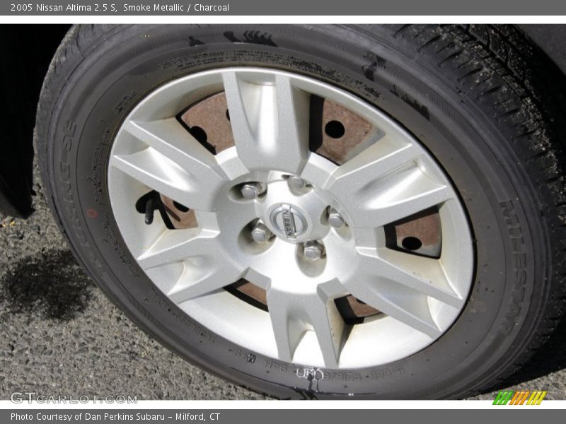 Smoke Metallic / Charcoal 2005 Nissan Altima 2.5 S